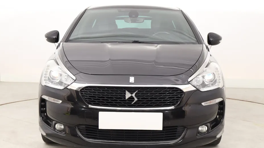 DS 5 -