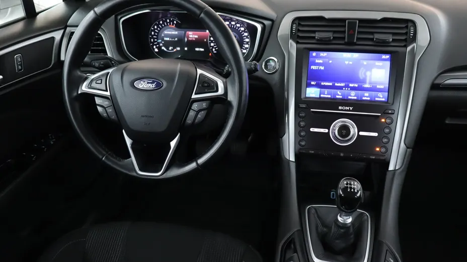 Ford Mondeo -