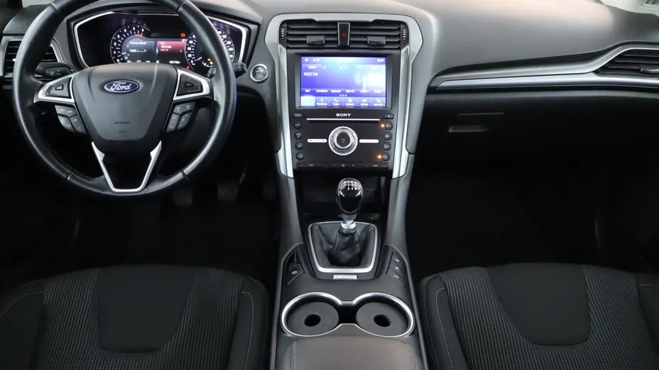 Ford Mondeo -