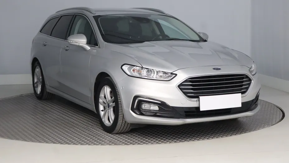 Ford Mondeo -