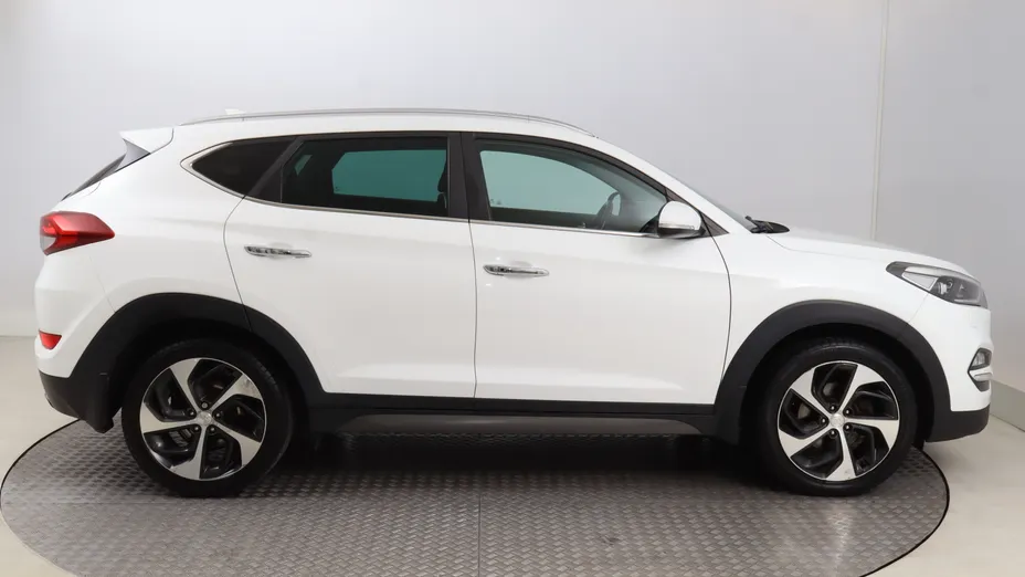 Hyundai Tucson -