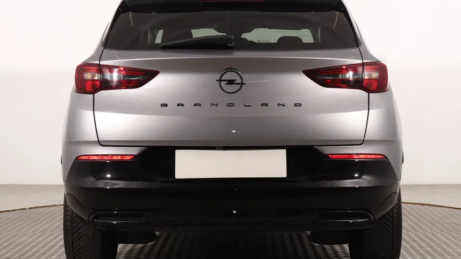 Opel Grandland -