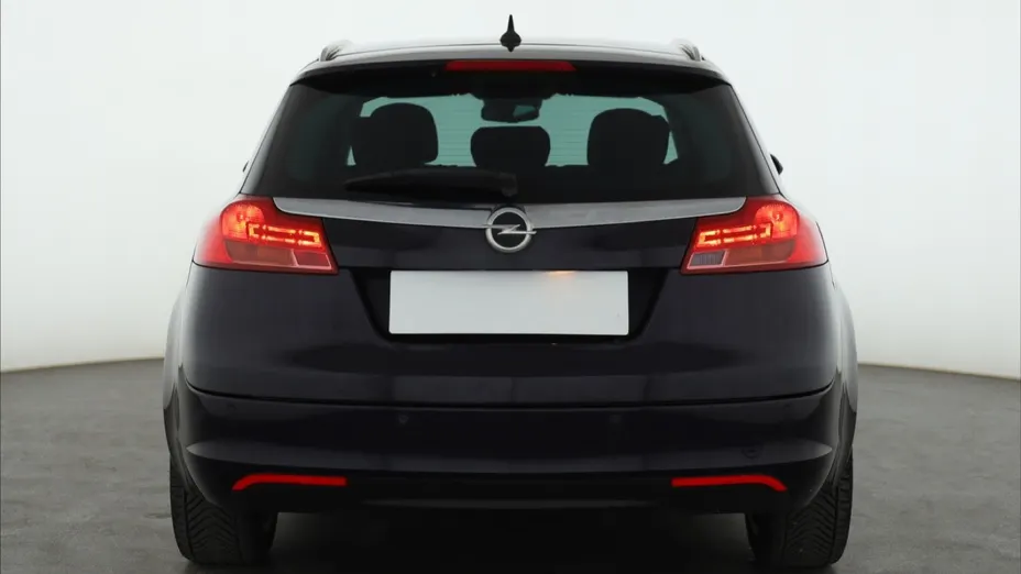 Opel Insignia -