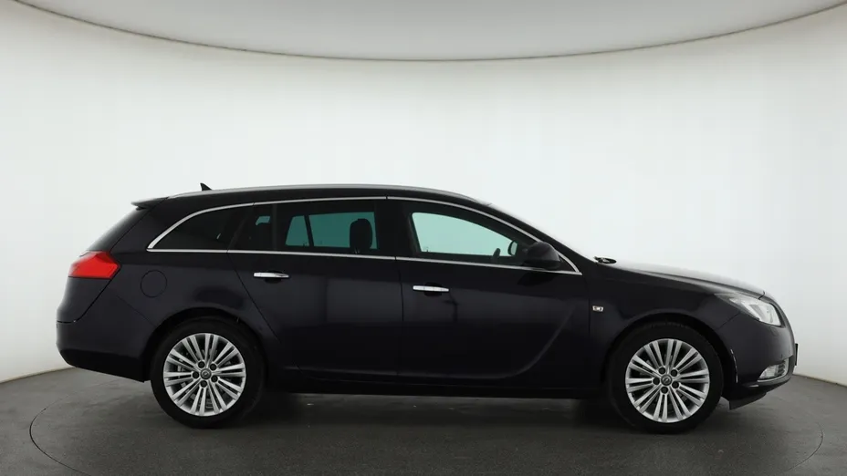 Opel Insignia -