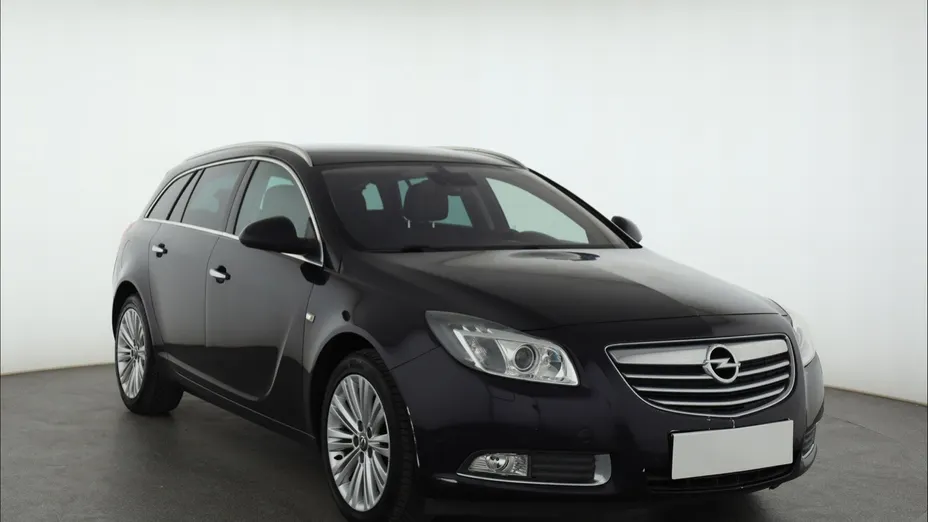 Opel Insignia -