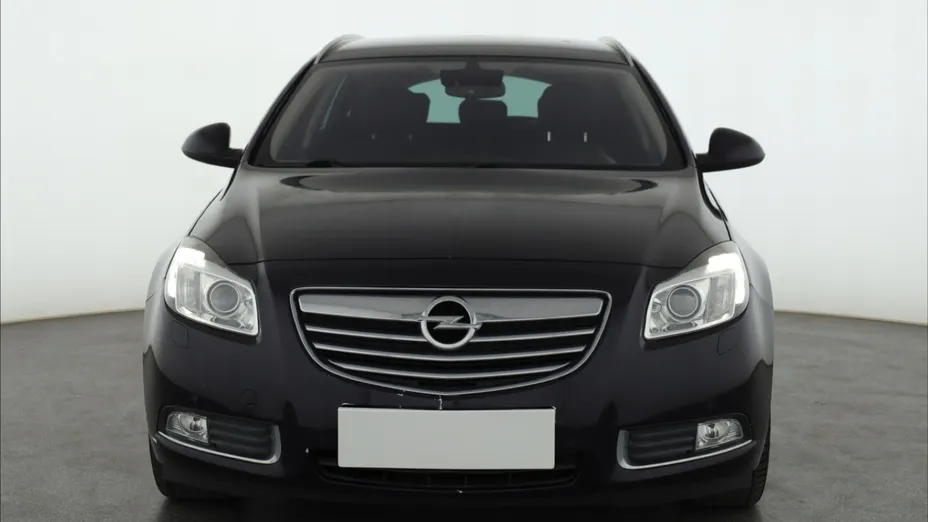 Opel Insignia -