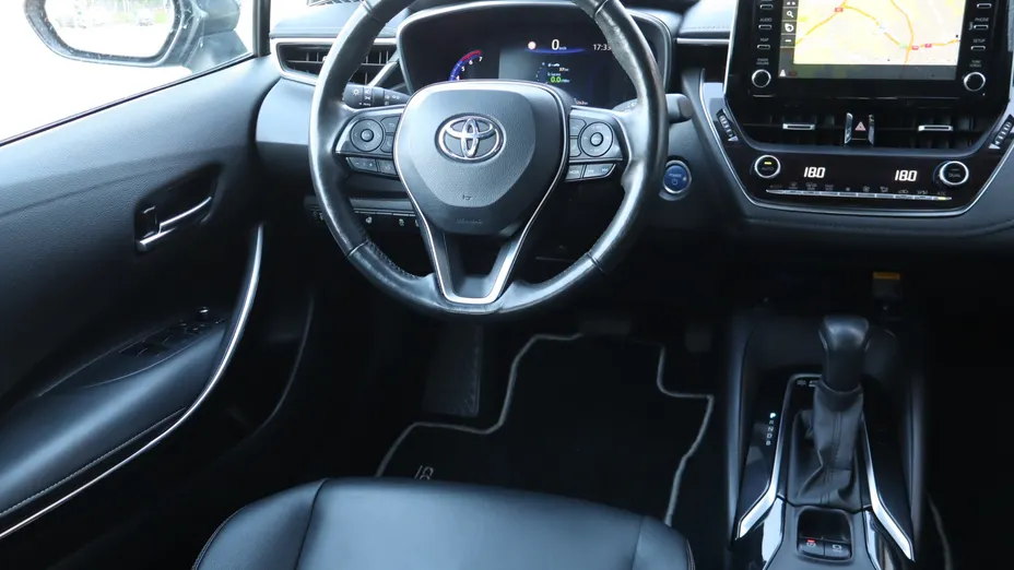Toyota Corolla -