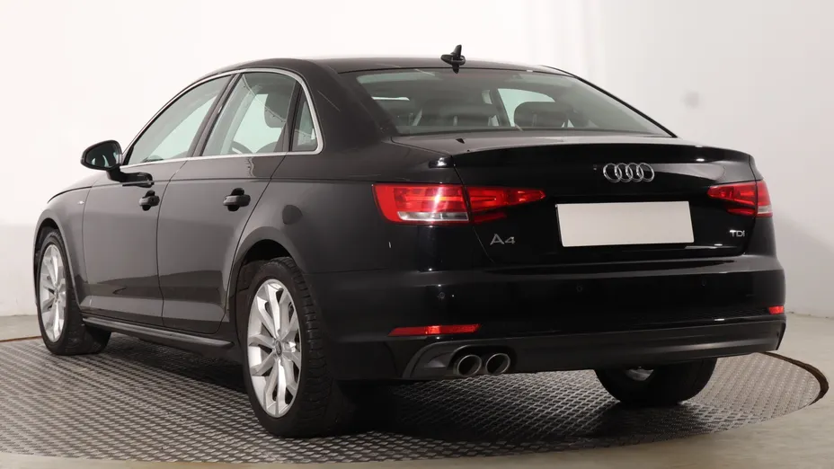 Audi A4 -