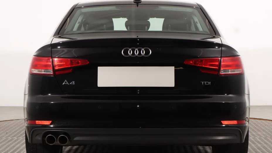 Audi A4 -