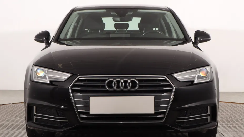 Audi A4 -