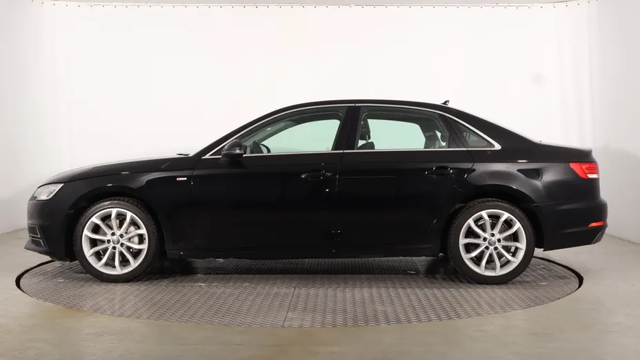 Audi A4 -
