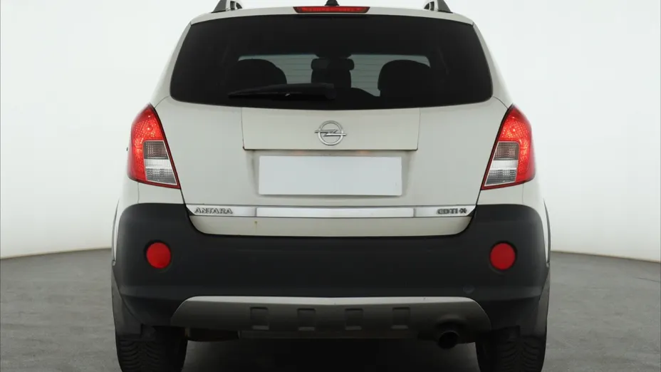 Opel Antara -