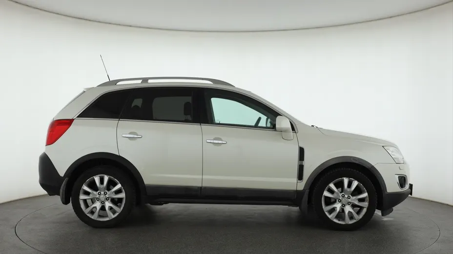 Opel Antara -