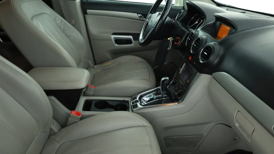 Opel Antara -