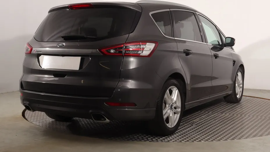 Ford S-MAX -