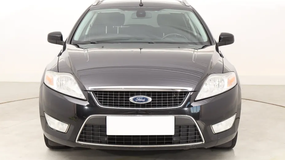 Ford Mondeo -
