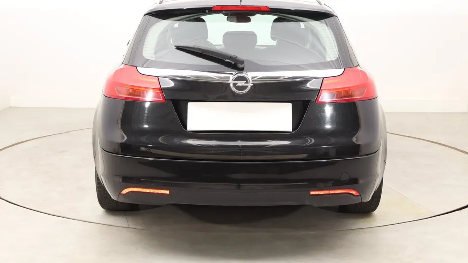 Opel Insignia -