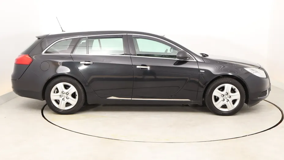 Opel Insignia -