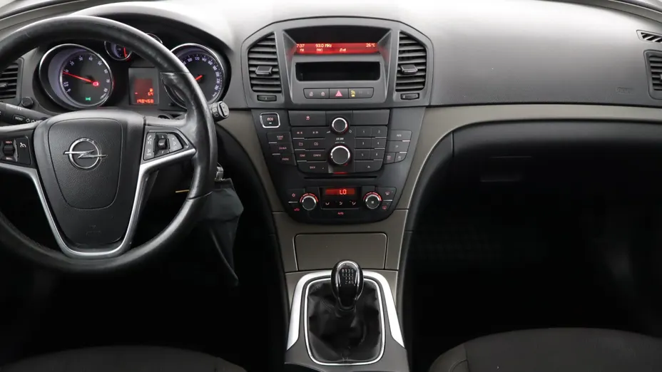 Opel Insignia -