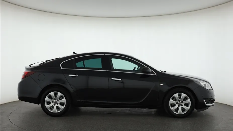 Opel Insignia -