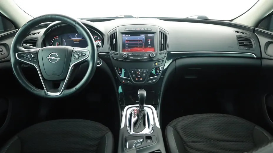 Opel Insignia -