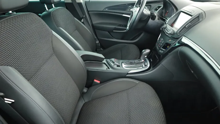 Opel Insignia -