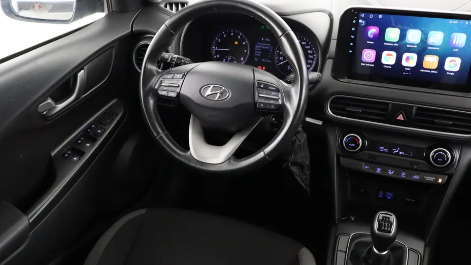 Hyundai Kona -