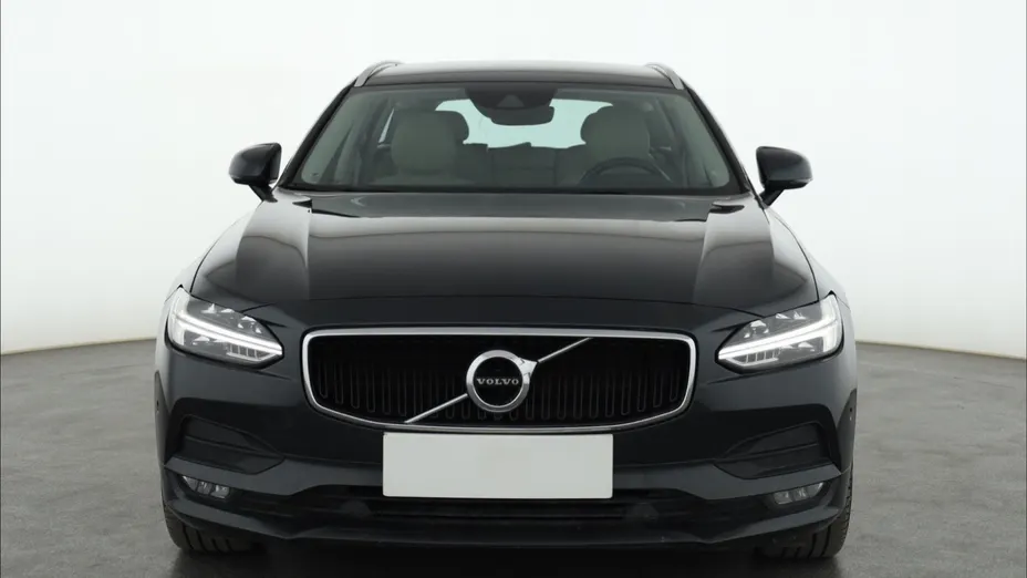 Volvo V90 -