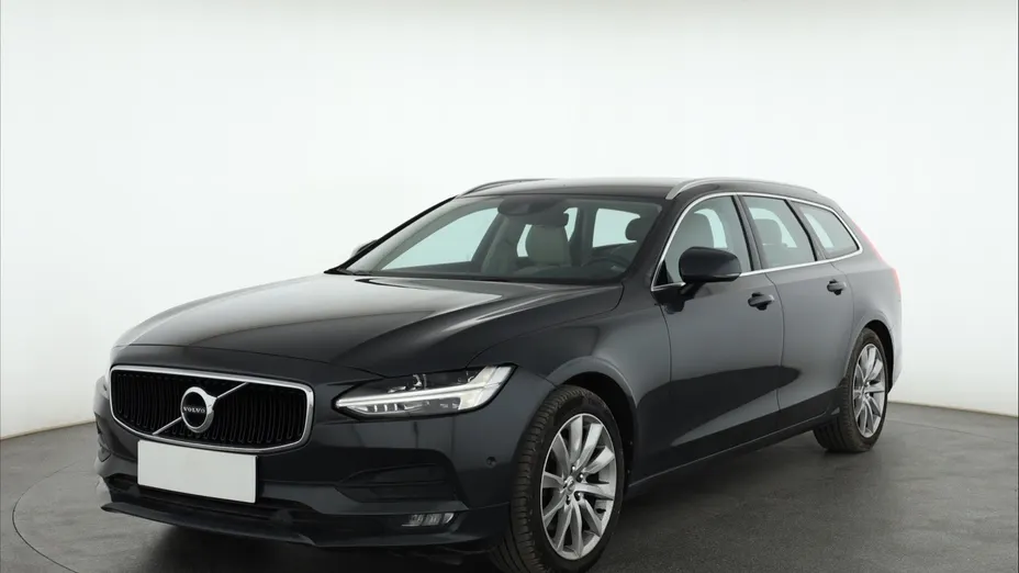 Volvo V90 -