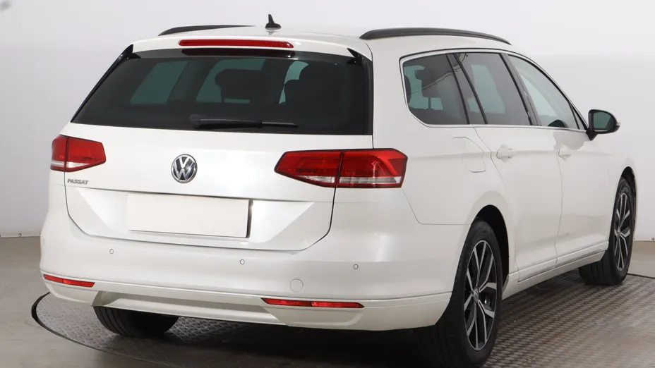 VW Passat -