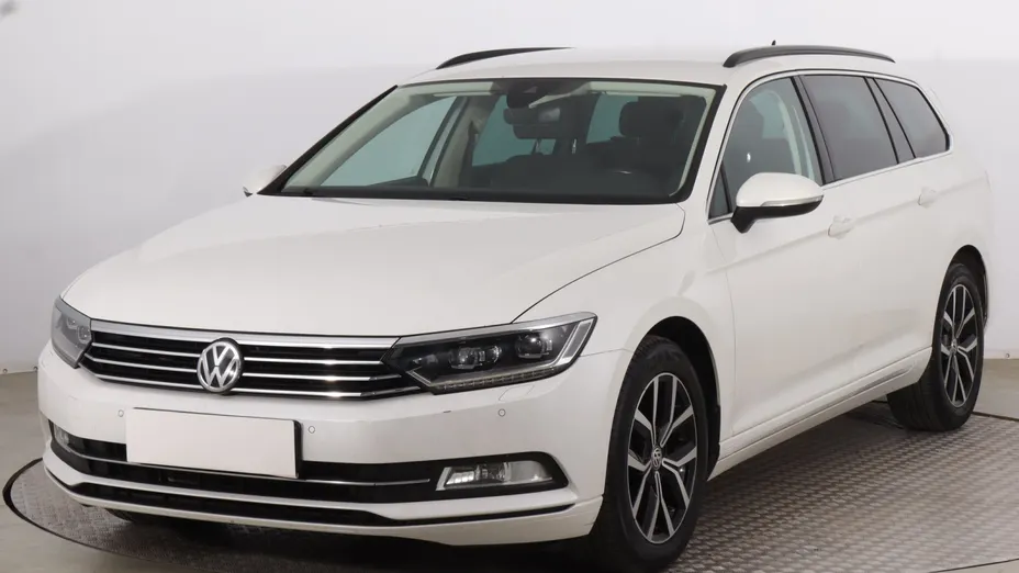 VW Passat -