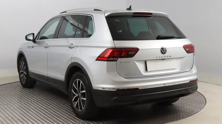 VW Tiguan -