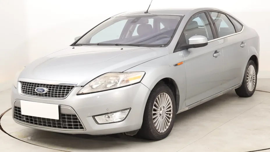Ford Mondeo -