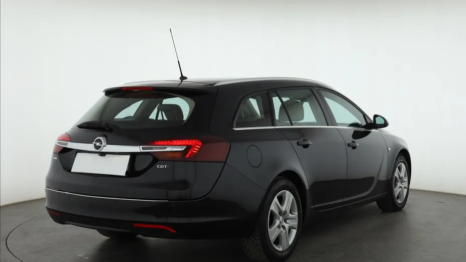 Opel Insignia -
