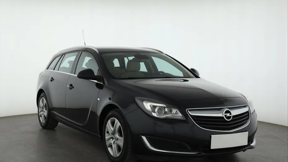 Opel Insignia -