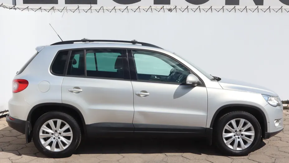 VW Tiguan -
