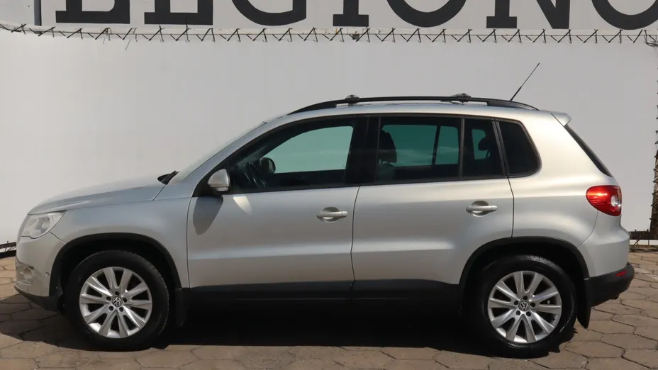 VW Tiguan -