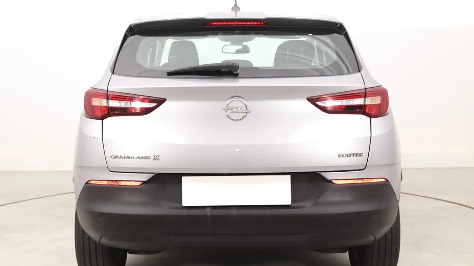 Opel Grandland -