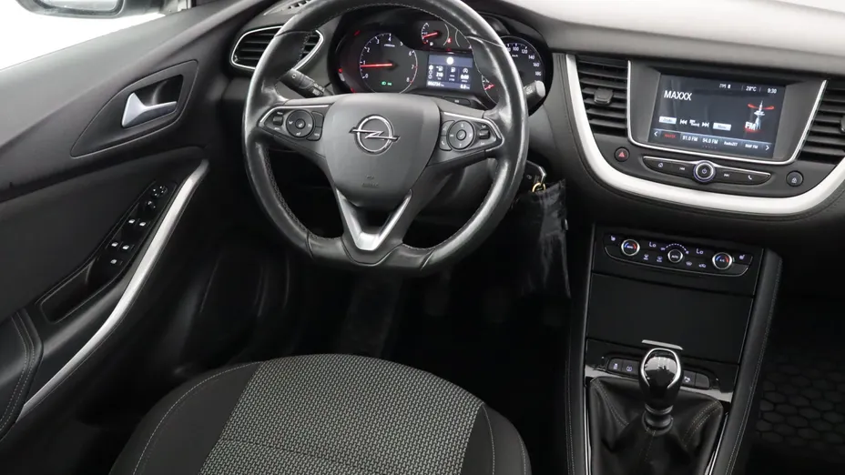 Opel Grandland -