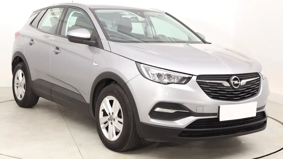 Opel Grandland -