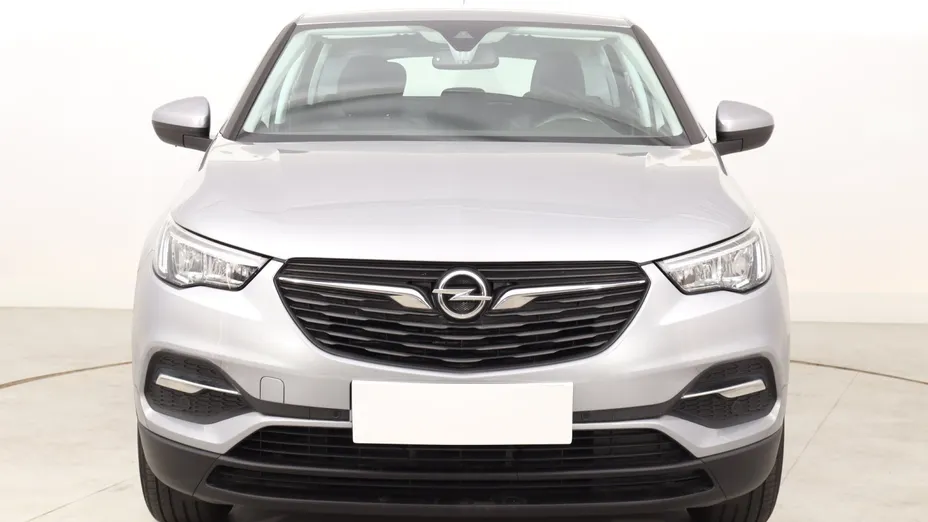 Opel Grandland -