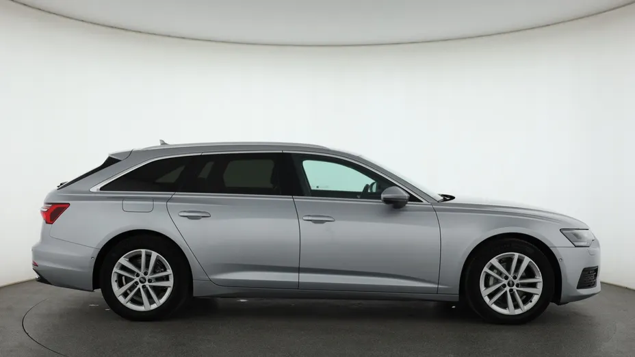 Audi A6 -