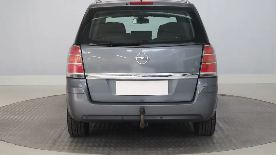 Opel Zafira -