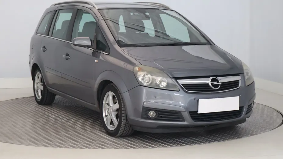 Opel Zafira -
