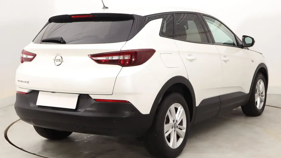 Opel Grandland -