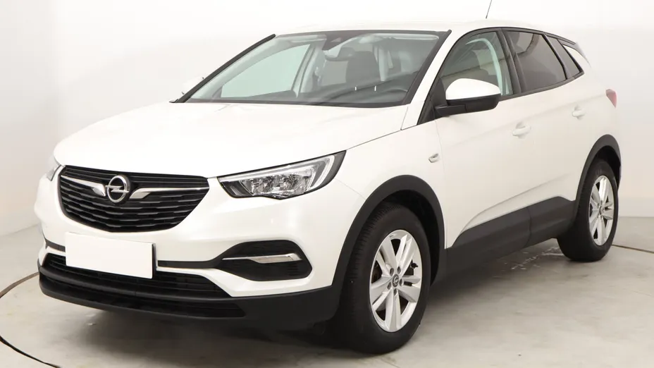 Opel Grandland -