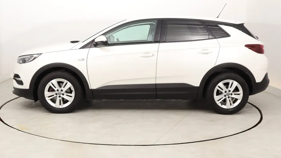 Opel Grandland -
