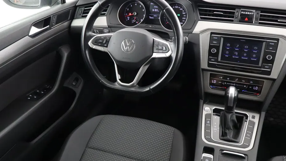 VW Passat -