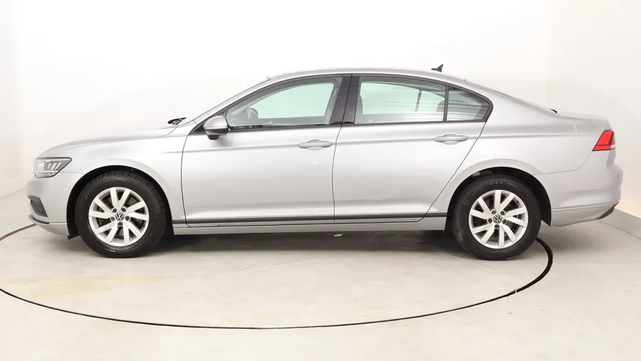VW Passat -