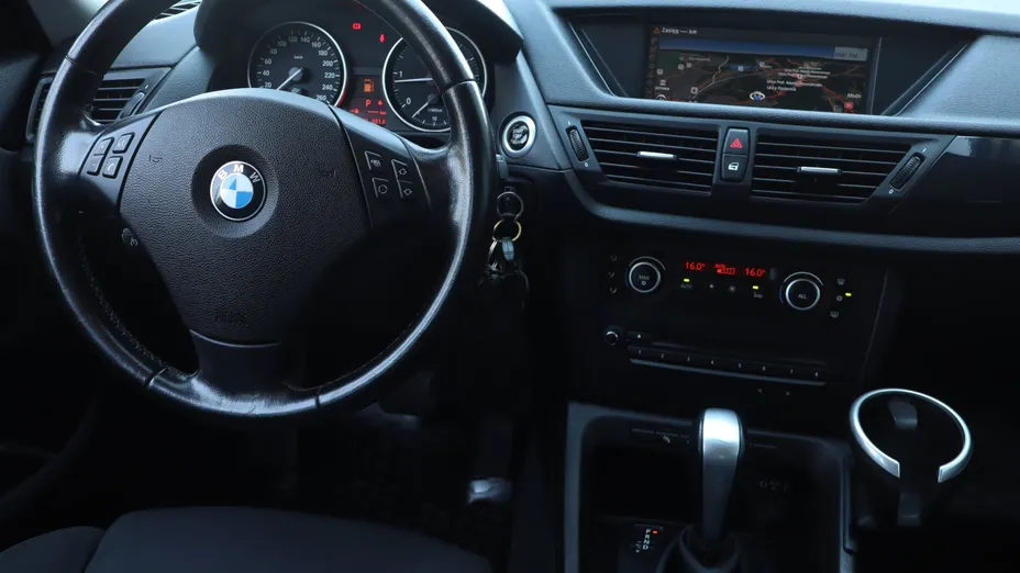 BMW X1 -